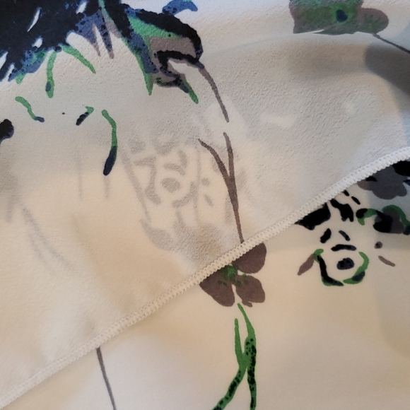 LAST CHANCE! CLOSET CLOSING! Strapless flowy tunic empire floral summer top - Picture 8 of 8